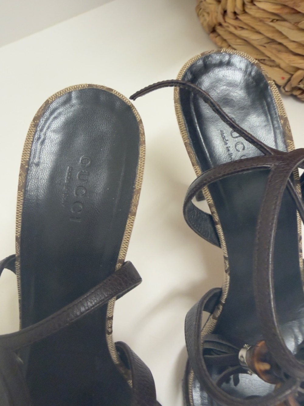 Gucci Brown GG Canvas and Leather Open Toe Bamboo Tassel Sandal Size 38 1/2 - Picture 11 of 14